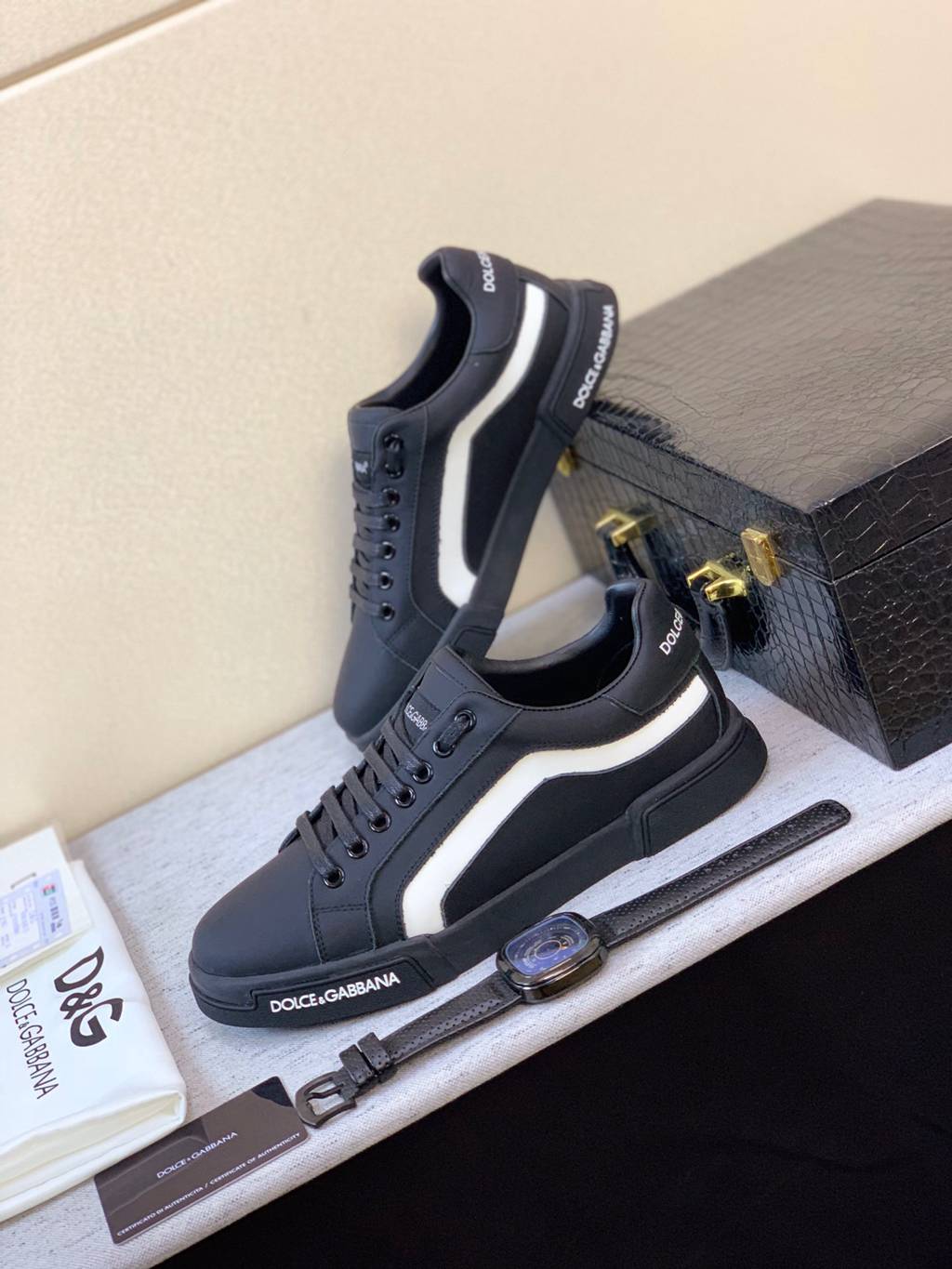 D*G sneaker